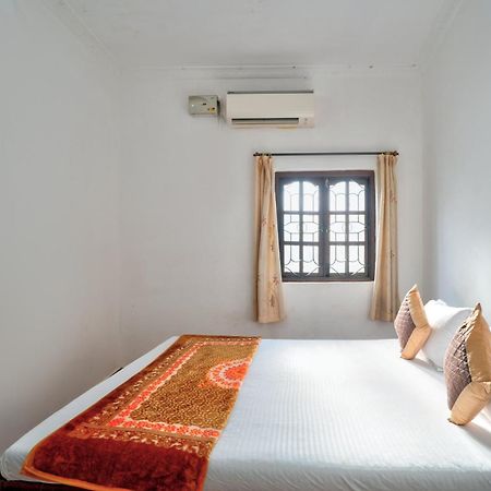 Om Sai Guest House Calangute Exterior foto