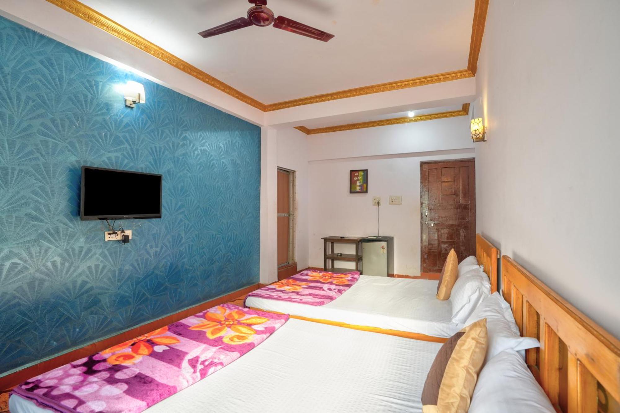 Om Sai Guest House Calangute Exterior foto